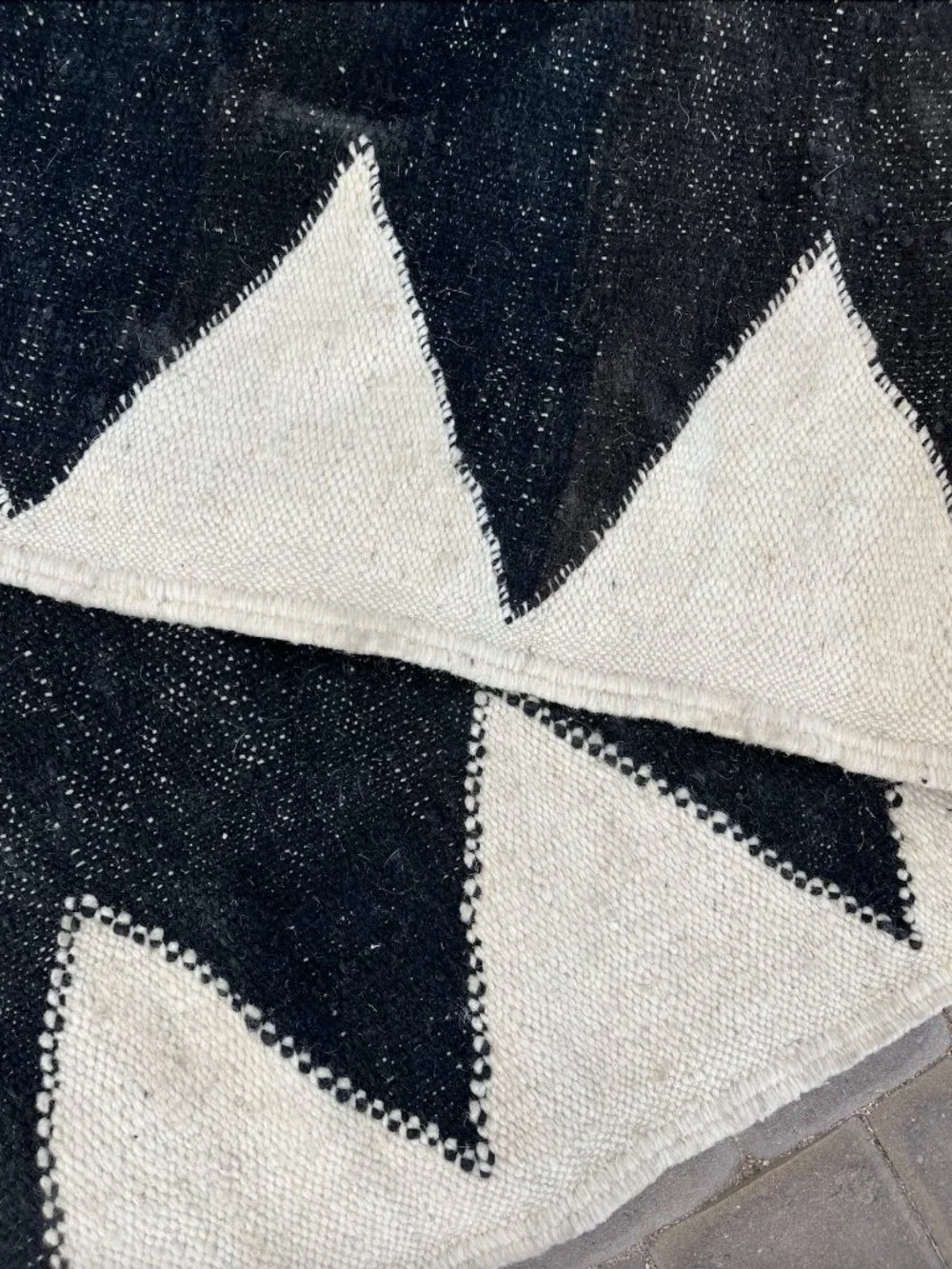 Handmade Moroccan Kilim rug - Picture 7 of 8
